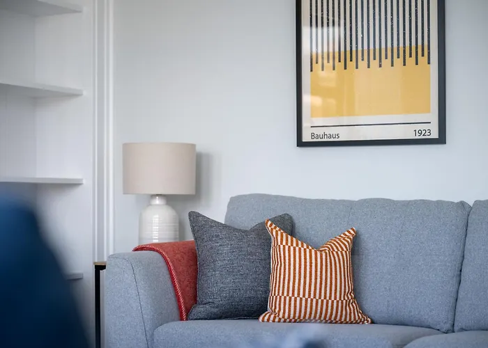 Top Hotels with 4 Poster Beds in Inverness